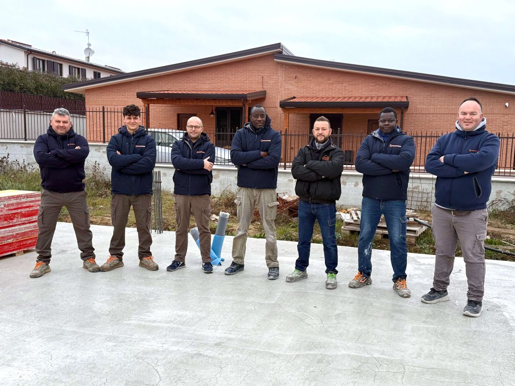 Team L’Arte del Costruire, impresa edile nelle Marche e in Abruzzo specializzata in costruzioni e ristrutturazioni civili e industriali